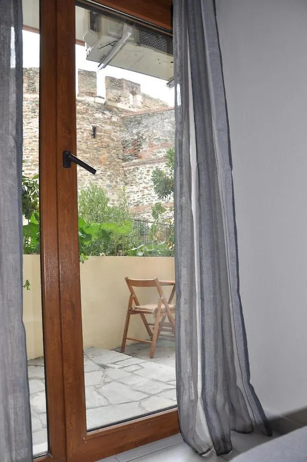 Frida'S House In Old Town Thessaloniki Apartment